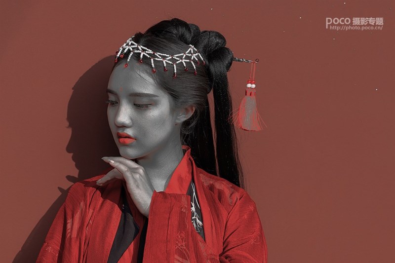 Photoshop后期将古风人像照片发色变黑的方法教程