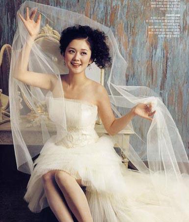 Photoshop给复杂背景美女婚纱照片抠图教程