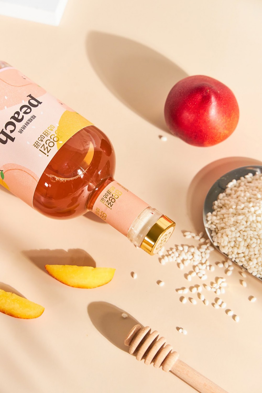 磨砂风格GooziGoozi果酒包装设计欣赏