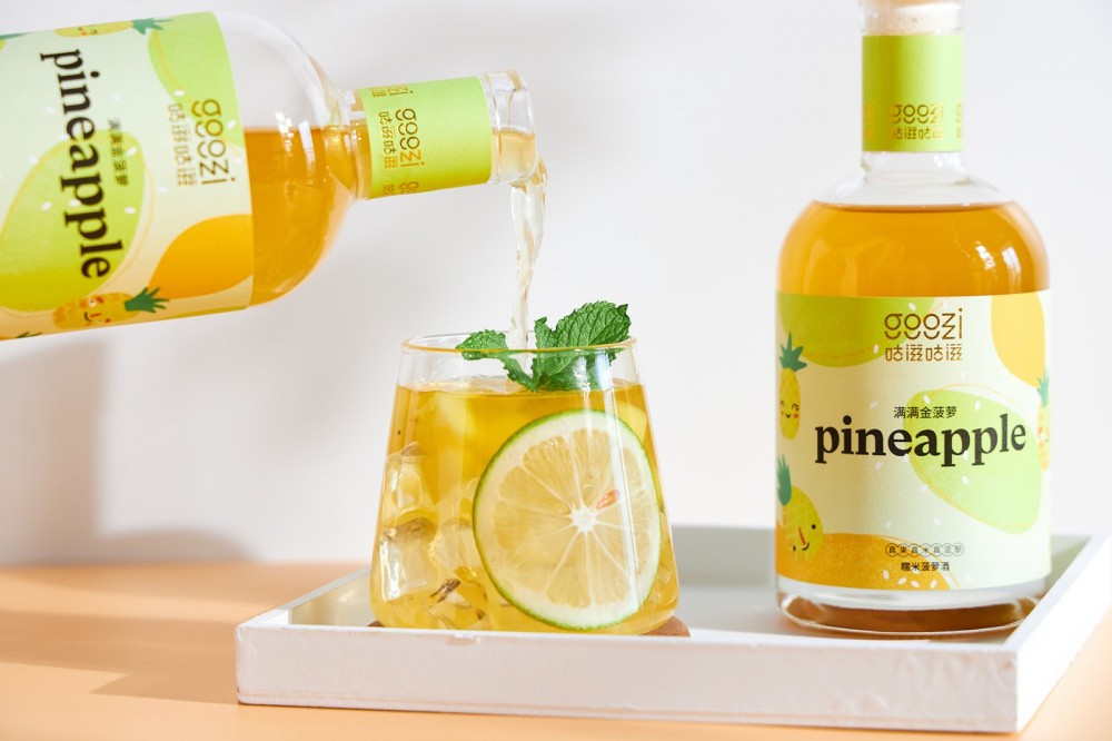 磨砂风格GooziGoozi果酒包装设计欣赏