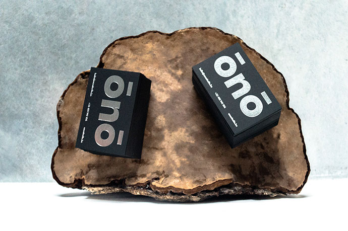 25款绚丽的全息效果的名片设计欣赏