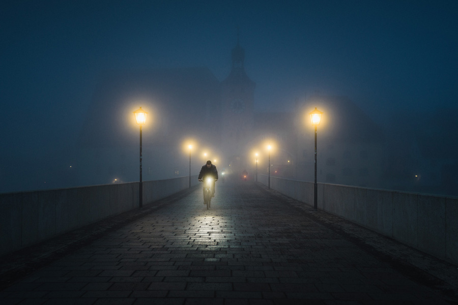 浅谈主色调和辅助色在摄影后期中的应用