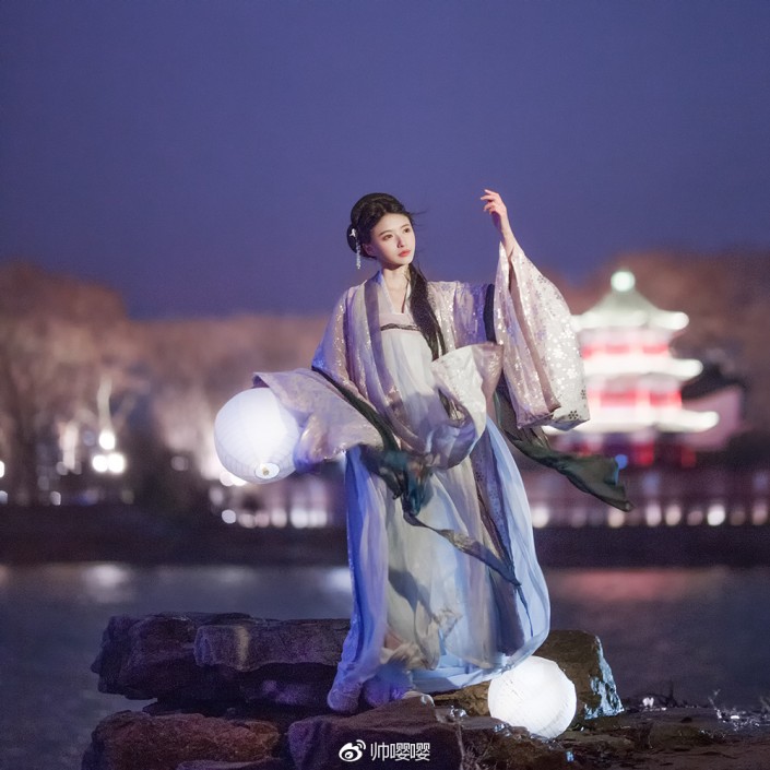 夜景调色:用LR给夜景人像进行修图