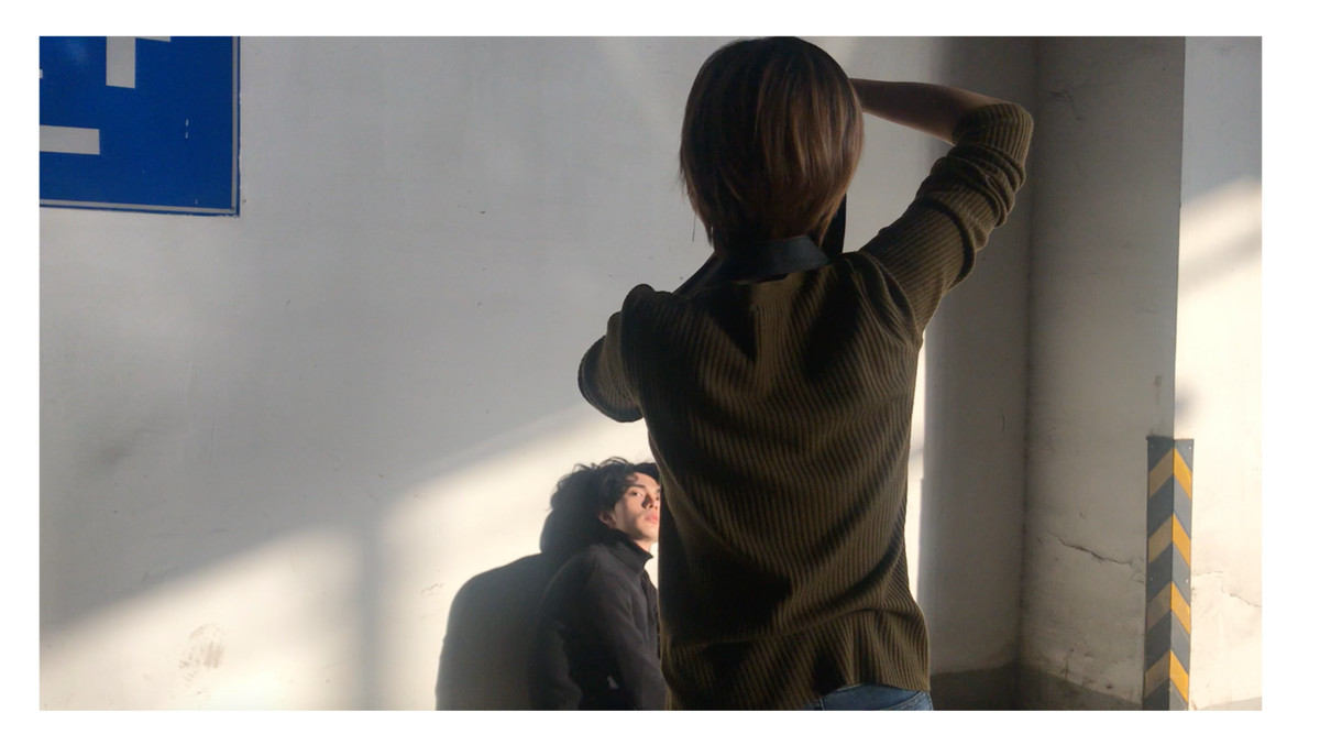 如何利用一道光拍出时尚大片效果