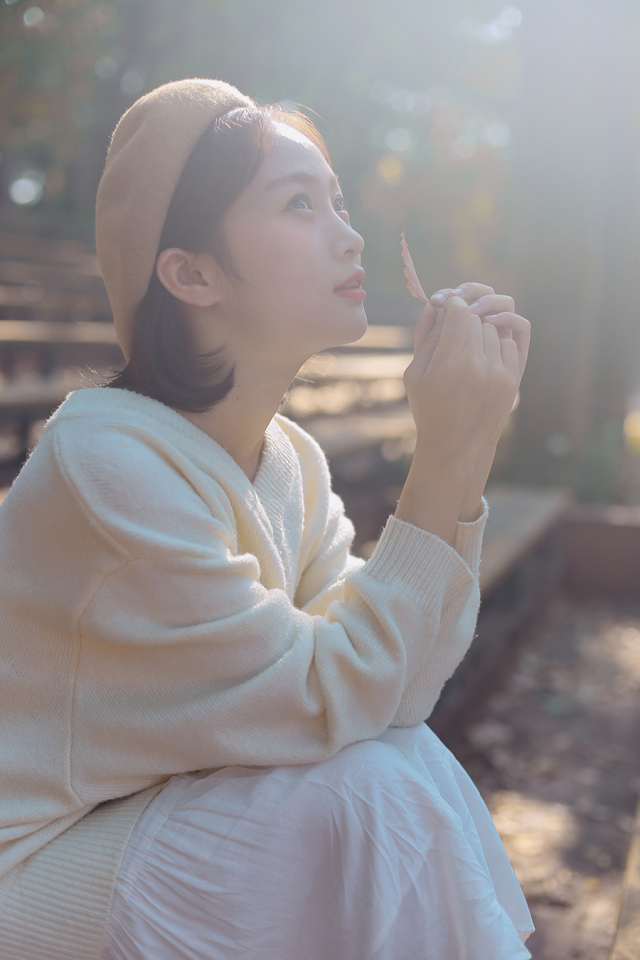 摄影师如何排除秋季暖黄色人像效果