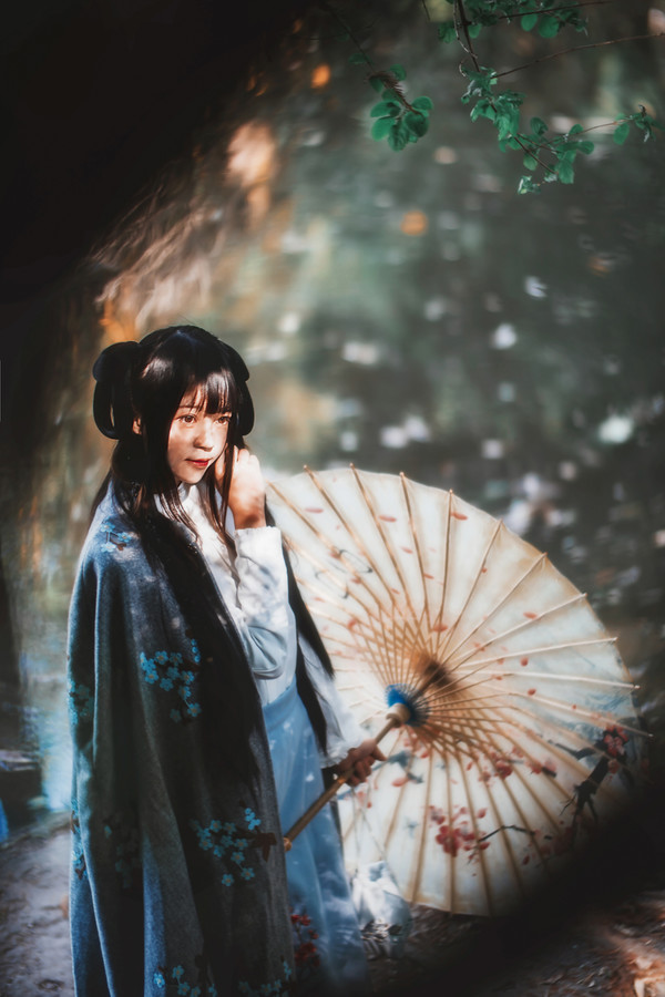 详细解析人像摄影构图中的使用技巧